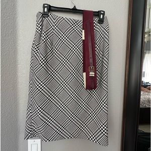White House Black Market Pencil Skirt